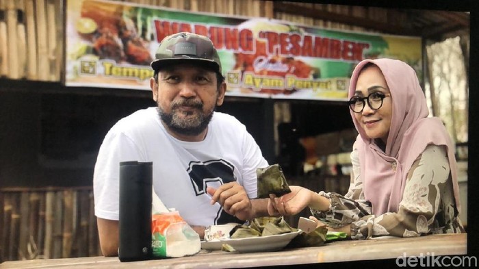 Sri Wahyuni, istri Ipong Muchlissoni