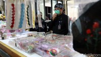 UMKM Recovery Center ini merupakan gagasan pemerintah Kota Bandung, beberapa pengusaha UMKM dan mendapat support juga dari beberapa BUMN, sebagai bentuk upaya terhadap stimulus ekonomi atau upaya menghadapai situasi pandemi COVID-19 ini, kata Eric usai melakukan peresmian.