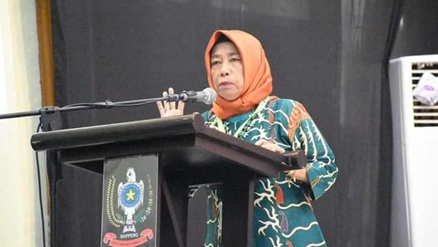 Guru Besar Fakultas Ilmu Budaya Universitas Hasanuddin (Unhas) Prof Dr Nurhayati Rahman