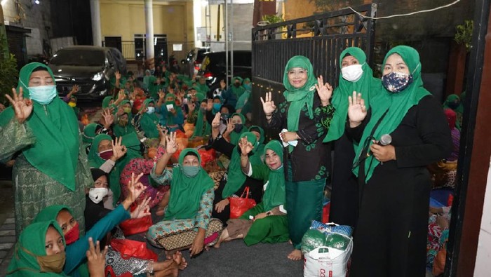 Jamaah Tropodo Doakan Kelana Astutik Pimpin Sidoarjo