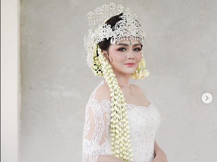 8 Gaya Jenita Janet Jadi Pengantin Sunda, Nikah Lagi Setelah 5 Bulan Menjanda