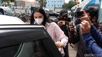 Kalina pun kerap mengunggah kebersamaannya dengan Vicky, beneran pacaran? Pool/Noel/detikFoto.