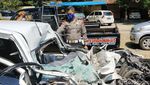 Kondisi Mobil Rombongan F-PDIP Malang yang Kecelakaan di Tol Ngawi-Solo