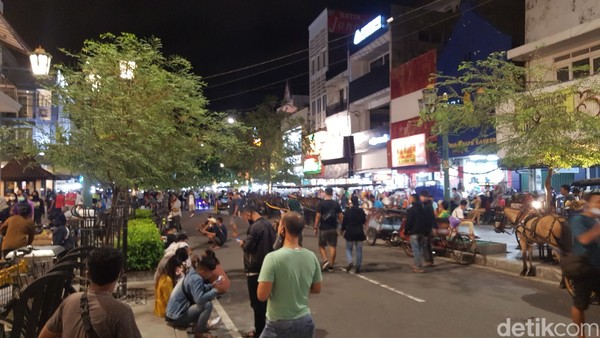  Potret  Jalanan Malioboro Tanpa Kendaraan Bermotor