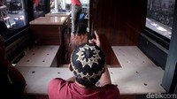 Modifikasi mobil camper van bervariatif mulai dari harga Rp 50 sampai dengan Rp 200 juta tergantung dari konsep dan jenis kendaraan.