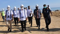 Pelabuhan ini pun akan dipakai lalu lintas logistik dan bongkar muat kontainer, kargo dan curah cair.  