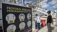 Open Ship yang digelar untuk memperkenalkan KRI Bima Suci kepada masyarakat tersebut dilakukan dengan menerapkan protokol kesehatan secara ketat.  