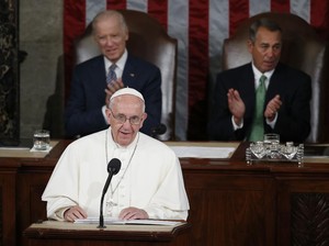 Paus Fransiskus Ucapkan Selamat pada Joe Biden Atas Kemenangannya