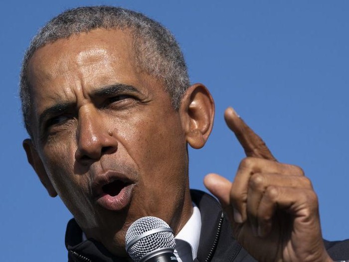 Pemilu AS: Barack Obama sebut tuduhan kecurangan Pilpres AS melemahkan demokrasi