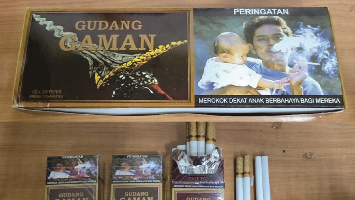 Penampakan rokok ilegal yang disita dari pikap asal Jepara.