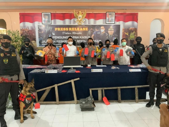 Polresta Mataram tangkap 7 sindikat pencuri yang setahun terakhir bikin resah warga (dok Polresta Mataram)