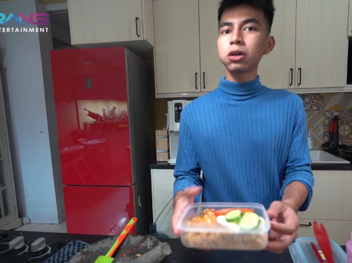 raffi ahmad Dimas Ahmad Masak Nasi Goreng untuk Raffi Ahmad