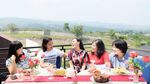 Rey Utami Sering Pamer Ngeteh Santai di Instagram