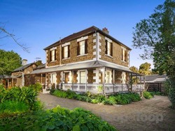 7 Foto Rumah Viral yang Sekilas Normal, Ternyata Punya Ruangan Seram