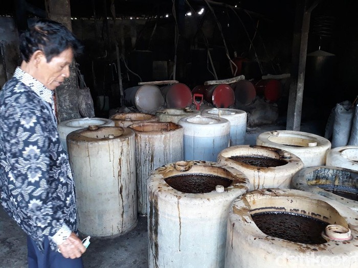 Sabariyono saat dijumpai di tempat produksi etanol di Sukoharjo, Jumat (13/11/2020).