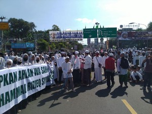 Santri Tunggu HRS Padati Simpang Gadog, Polisi Siapkan Rekayasa Lalin