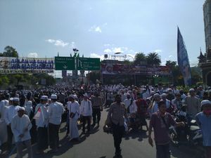Bupati Bogor soal Kerumunan HRS: Massa Besar, Kami Tak Bisa Tindak