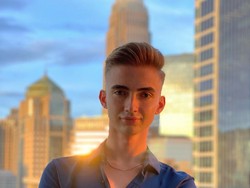 Penampilan Pria yang Habiskan Rp 1 M untuk Jadi Baby Ken Doll