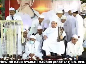 Wagub DKI-Habib Rizieq Hadiri Acara Maulid Nabi di Tebet