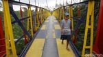 Warna-warni Jembatan Jokowi yang Ngehits di Magelang
