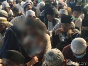 Sejumlah Jemaah Habib Rizieq Ajak Anak Saat Hadiri Maulid Nabi