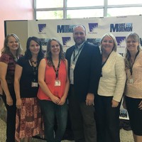 Meskipun mengaku bahagia tinggal bersama lima istri, Brady Williams tak menampik kalau dia juga menghadapi tantangan, terutama soal keuangan. Sebab semua istri harus menerima uang secara adil. Kesulitan di keluarga poligami sama seperti monogami. Hanya saja dua kali lipat lebih besar, tuturnya. Foto: Facebook/ Brady Williams