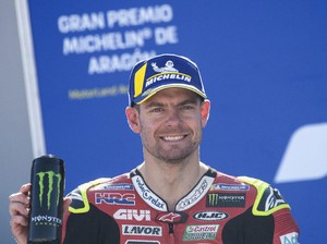 Tepuk Tangan Perpisahan Mir hingga Dovi untuk Cal Crutchlow