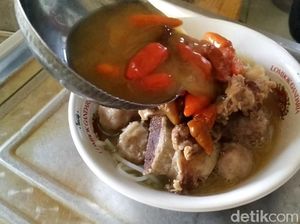 Bakso Blendi Iga, Sensasi Letusan Cabai Utuh yang Bikin Nagih