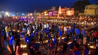 Setiap tahunnya umat Hindu di seluruh dunia merayakan Diwali atau disebut pula dengan Deepavali. AP Photo/Rajeev Bhatt.