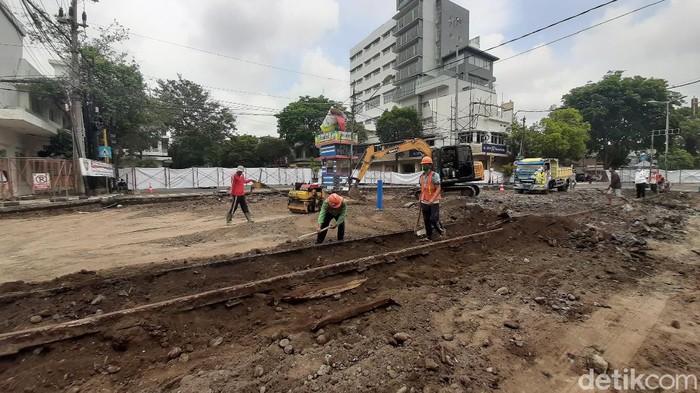 jalur trem kayutangan