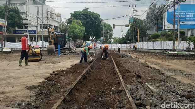 jalur trem kayutangan