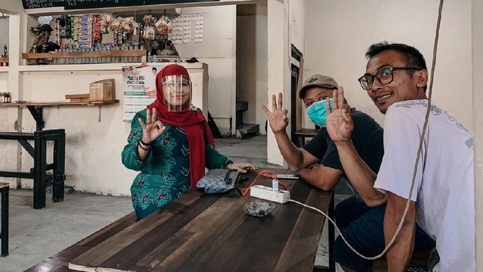 kelana aprilianto-dwi astutik