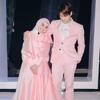 Sepanjang 2020 ini, nama Lesti Kejora juga terus dibicarakan karena kisah cintanya dengan pemain sinetron Rizky Billar. Setelah sebelumnya hubungan asmara mereka diduga hanya settingan untuk popularitas, kini Rizky membantahnya.  Foto: Instagram @lestykejora