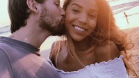 Pria berusia 27 tahun ini sudah memiliki istri cantik dan tinggal di Bali. Istrinya bernama Cacharel dan kini tengah mengandung. Foto: Instagram @marcklok