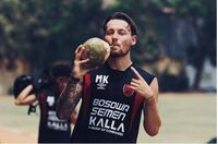 10 Pose Kulineran Marc Klok Yang Sudah Resmi Jadi WNI