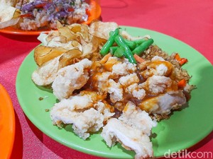 Mencicipi Nasi Goreng Bistik Ayam Racikan Kang Ajie