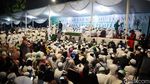 Habib Rizieq Bermasker dan Face Shield di Acara Maulid-Pernikahan Putrinya