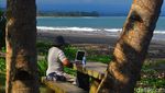 Potret Indahnya Pantai Batukaras di Pangandaran