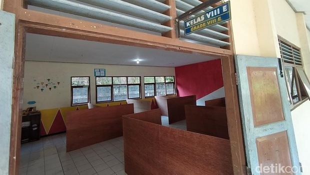 Pemkab Magelang ubah sekolah jadi tempat pengungsian Gunung Merapi, Sabtu (14/11/2020).