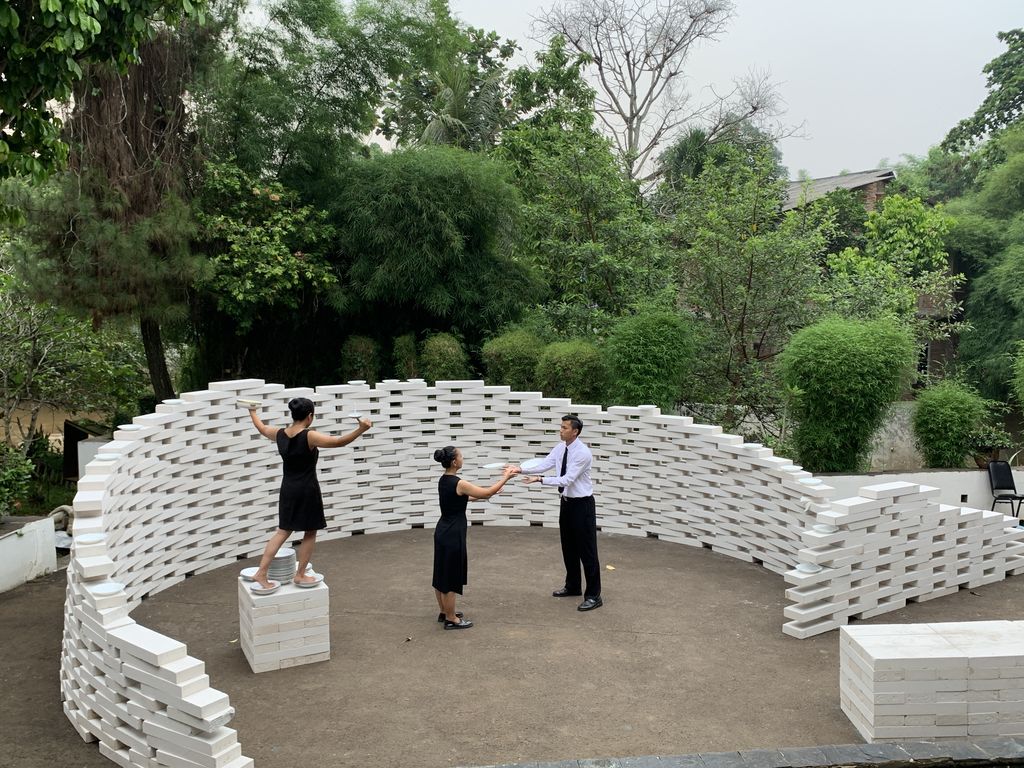 Pentas Tari Kontemporer Li Tu Tu Tutup Indonesian Dance Festival 2020