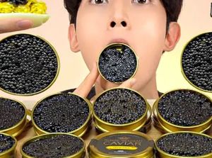 Mewah! Pria Ini Mukbang Kaviar Seharga Rp 14 Juta