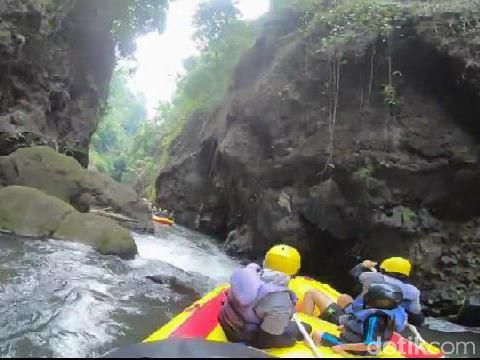 Sungai Pekalen Sungai Pekalen di Probolinggo.