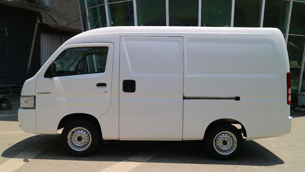 Suzuki Carry Kini Punya Versi Pintu  Geser 