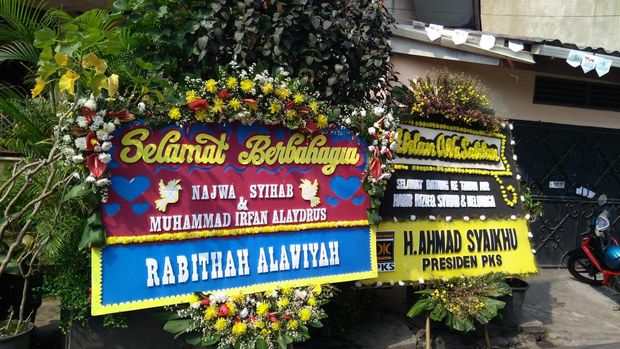 A tent was set up in Jl KS Tubun before the wedding of Habib Rizieq's daughter and the commemoration of the Prophet's birthday.