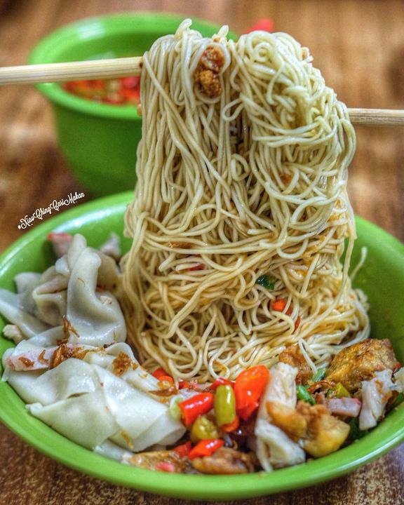 5 Warung Chinese Food Kaki Lima di Mangga Besar, Ada Bubur hingga Bakmi
