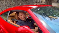 Ketua MPR-RI Bambang Soesatyo atau yang akrab disapa Bamsoet ini diketahui sebagai penggemar touring moge (moter gede) plus pembina komunitas Ferrari Indonesia. Tak ayal bila dirinya kini disambangi beberapa Ketua IMI Provinsi di Jakarta, Minggu (15/11/2020) siang. Foto: dok. IMI