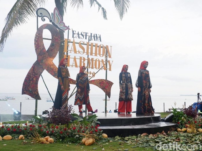Bangkitkan Karya Desain Busana Lewat East Java Fashion Harmony 2020 Selama Pandemi COVID-19