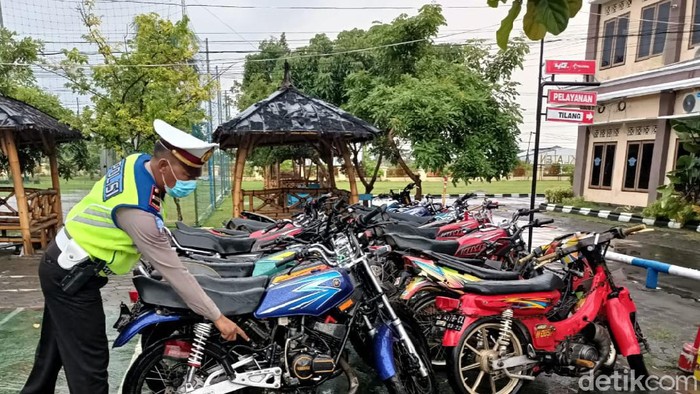 Belasan sepeda motor yang diamankan gegara berknalpot brong di Klaten