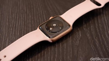 Apple menyematkan sensor GPS, altimeter. detak jantung dan aksesibitas. Foto: Adi Fida Rahman/detikINET