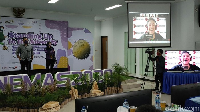 Kota Kediri Bikin Webseries English Massive